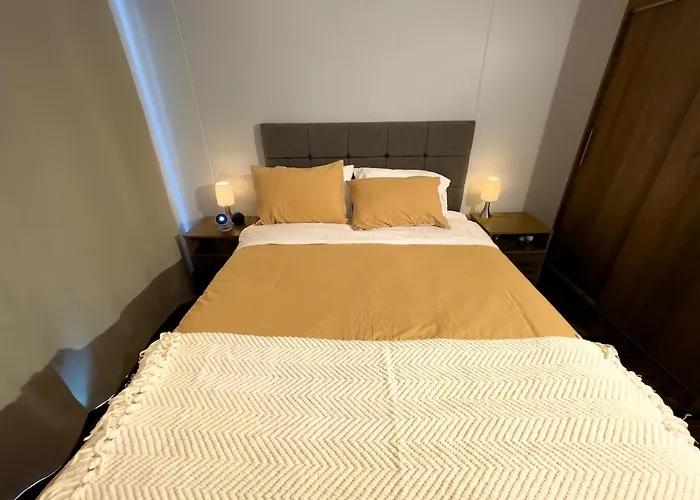 アパート Private Bedroom 2 - Shared With 2 Bedrooms