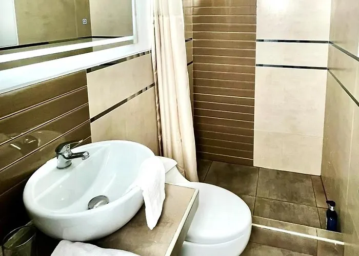 アパート Private Bedroom 2 - Shared With 2 Bedrooms